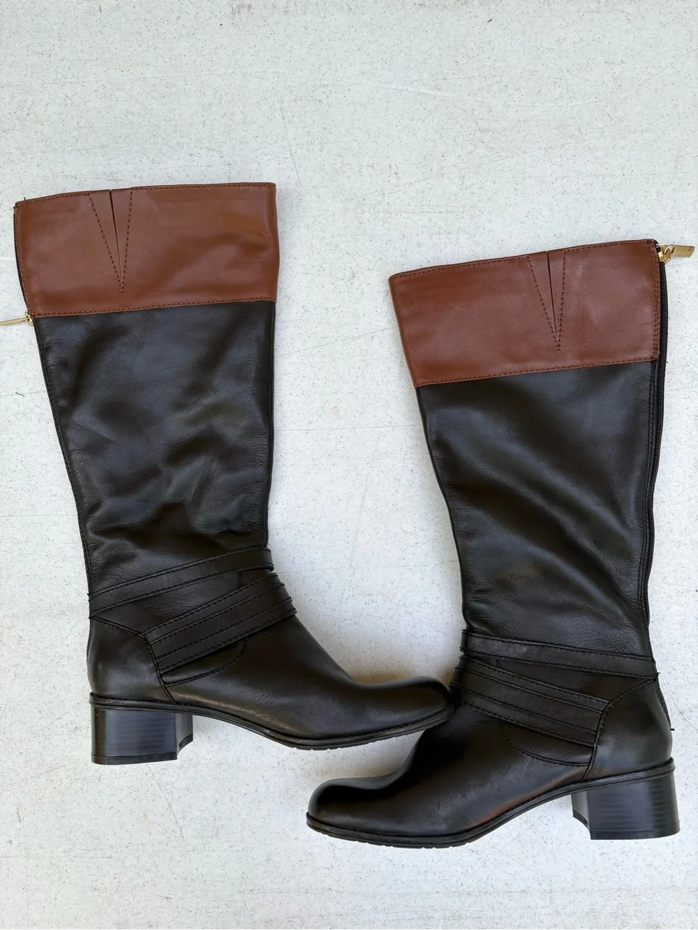 Bandolino two tone